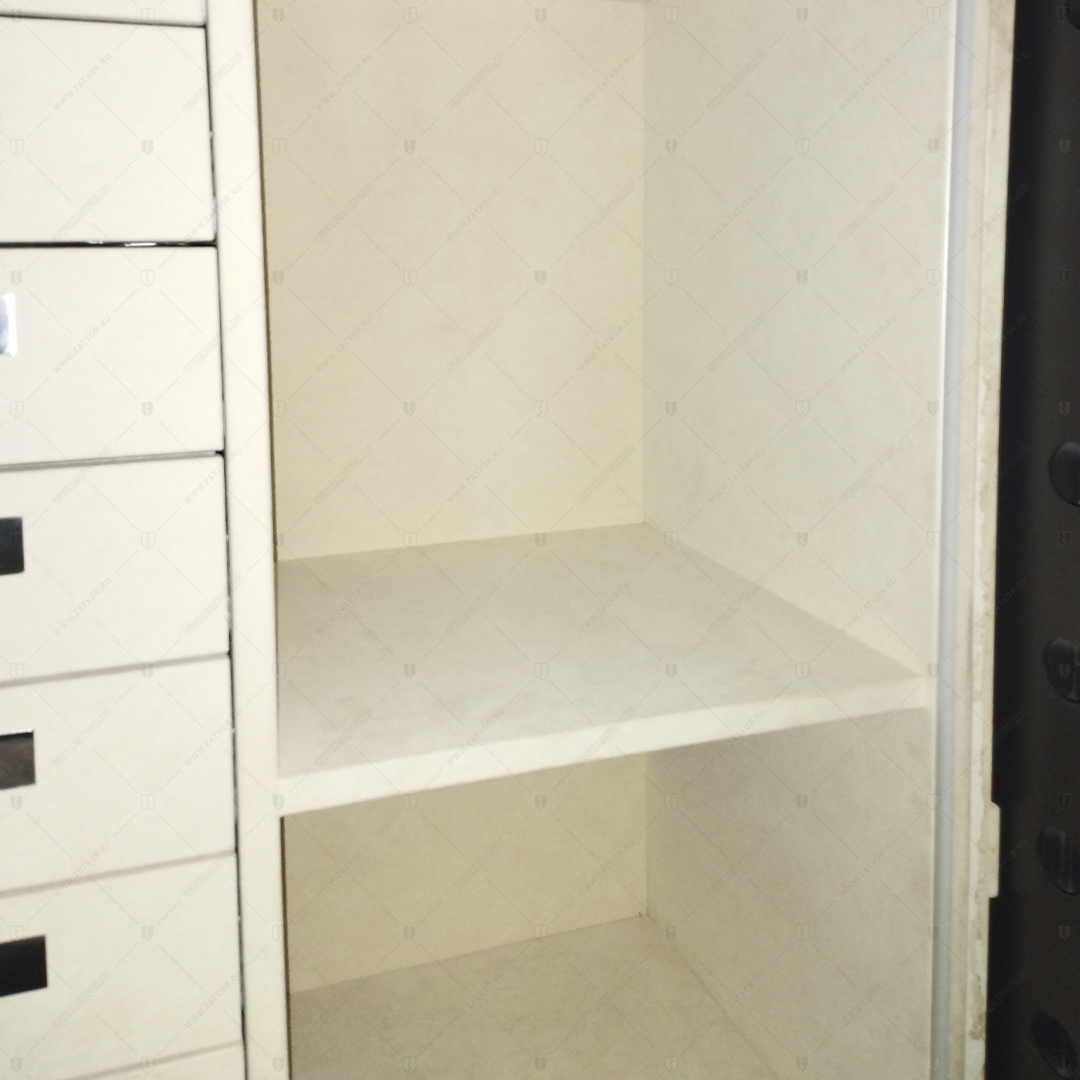 Полка внутри сейфа (статичная)